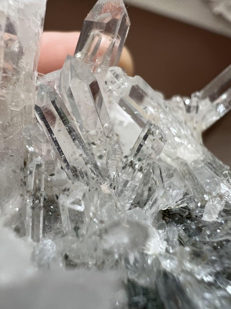 Amazon.co.jp: コロンビア産 レムリアンシードクラスター 緑色の雲母